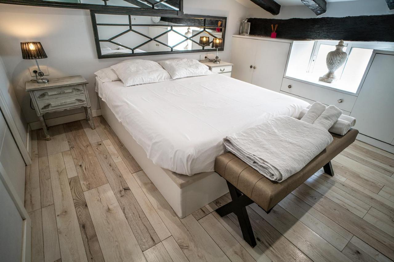 Atico Con Terraza Y Jacuzzi En El Centro Apartment Valencia Room photo